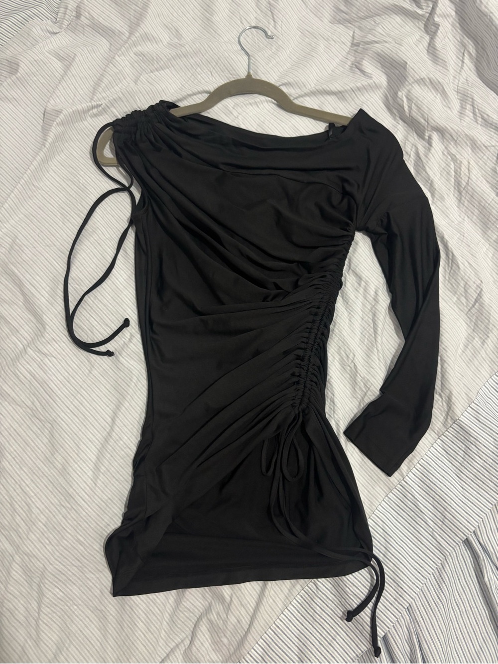 BCBG MAXAZRIA Black Ruched One-Shoulder Top - Women's